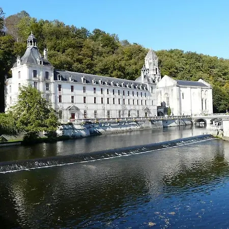 Belle Maison Perigourdine Pour 5 A Brantome بيت للعطل