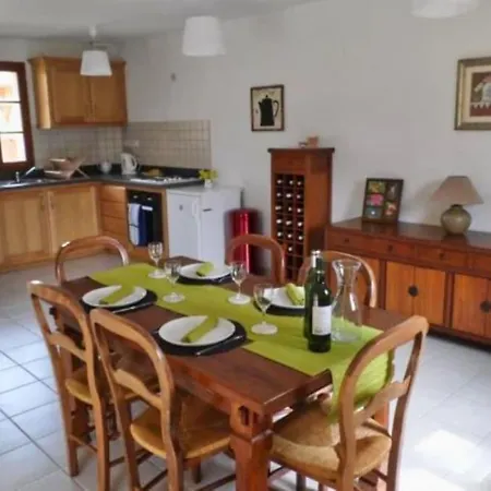 Belle Maison Perigourdine Pour 5 A Brantome بيت للعطل
